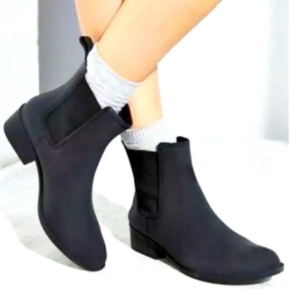 NWT Jeffrey Campbell PLAY Black Matte Rubber Ankle Boots Size 7